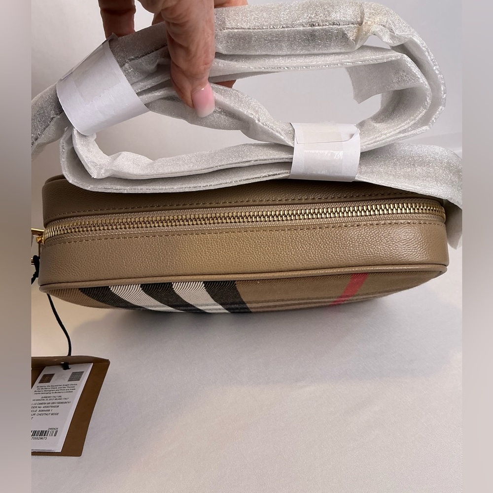 Burberry Chestnut Beige Plaid Crossbody Camera Bag NEW - Picture 9 of 16